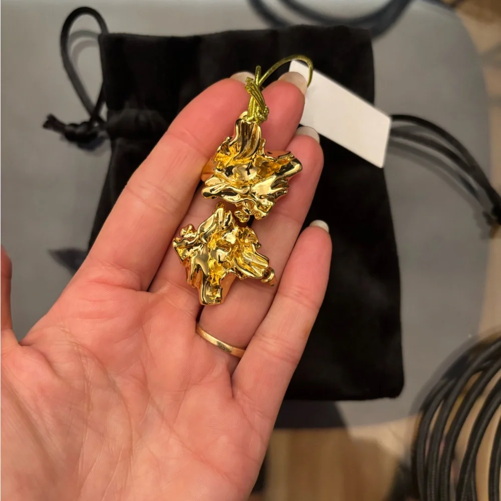 Amber Sceats 24k gold Plated Reese Earrings New With Dust Bag